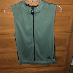 Sleeveless Addidas Activewear with hood